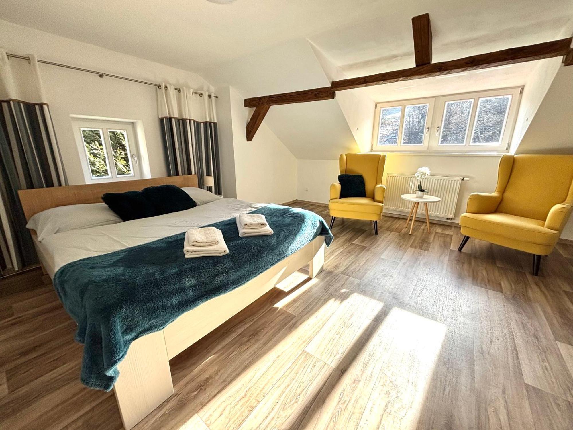 Apartmany Rosenberg Rožmberk nad Vltavou Стая снимка